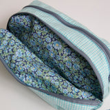 Beauty case with two compartments