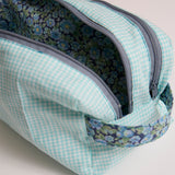 Beauty case with two compartments